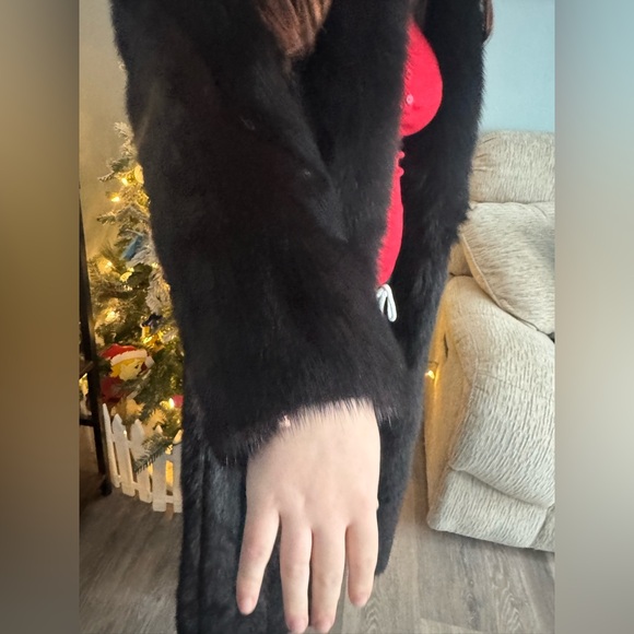Full length Mink Black Fur Coat - Picture 5 of 10